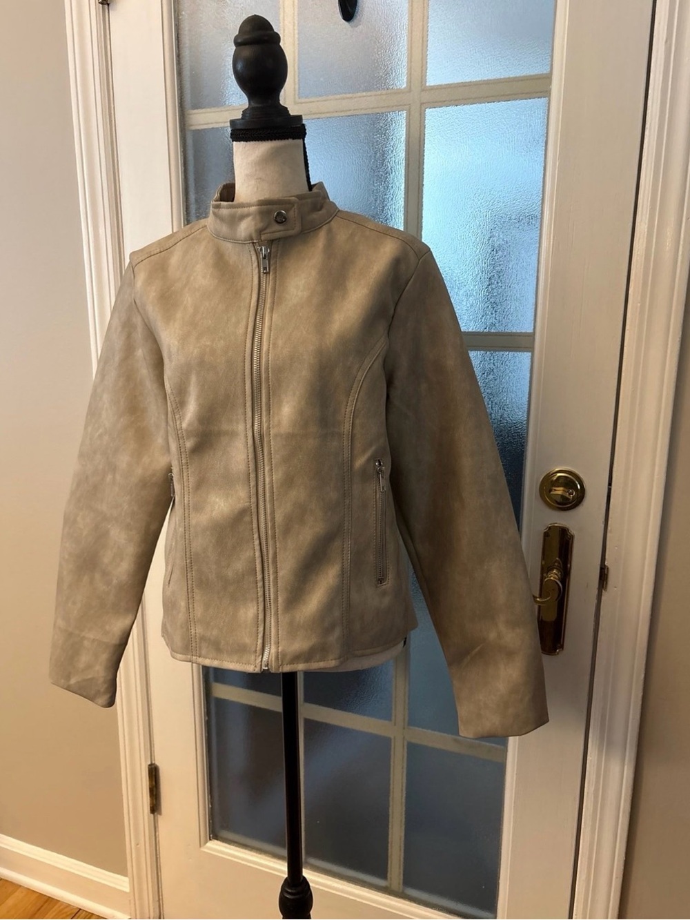 Women's Light Taupe Zip-Front Leather Jacket
